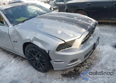 2014 Ford Mustang V6 from USA, damaged, VIN 1ZVBP8AM8E5265745